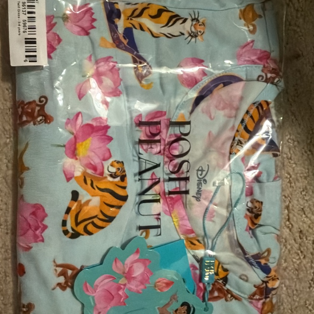 Disney Posh Peanut Light Blue Floral & Tiger Pajama Top